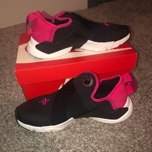 Nike Huarache Extreme shoes. Size 6Y